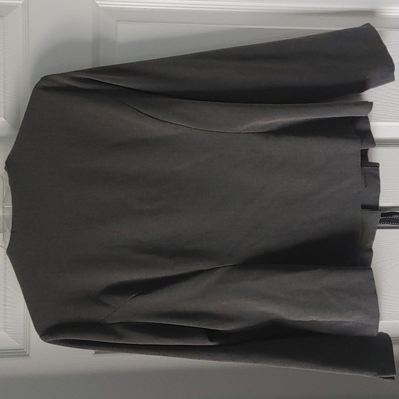 R & K Women's Sz 12P Gray Blazer with Black Tie Waist/Metal Loops Business Suit - Picture 5 of 6